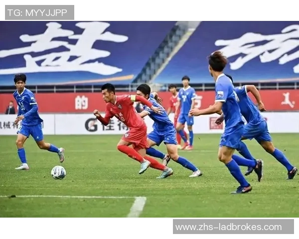 足球的盘与战术的交融探讨如何提升球队整体表现与球员个人能力